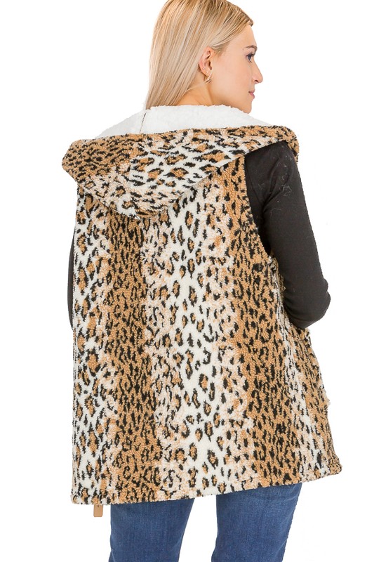 Leopard Patterned Hooded and Pocketed Faux Fur Lined Vest