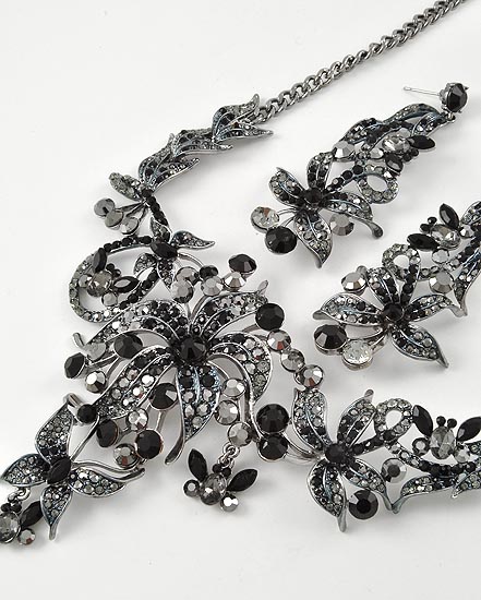 Black & Hematite Rhinestones Flower Necklace & Earring Set
